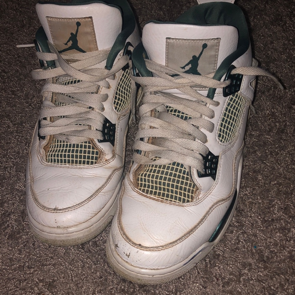 Jordan White and Dark Green Retro Basketball Sneakers